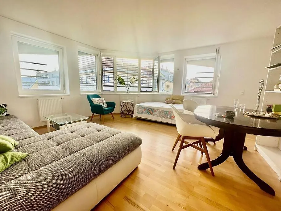 Charming Flat On Top Floor With Great View Apartment Vienna 0*,