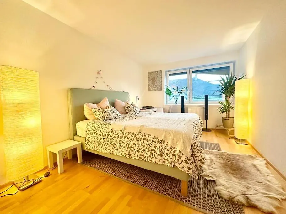 Charming Flat On Top Floor With Great View Apartment Vienna