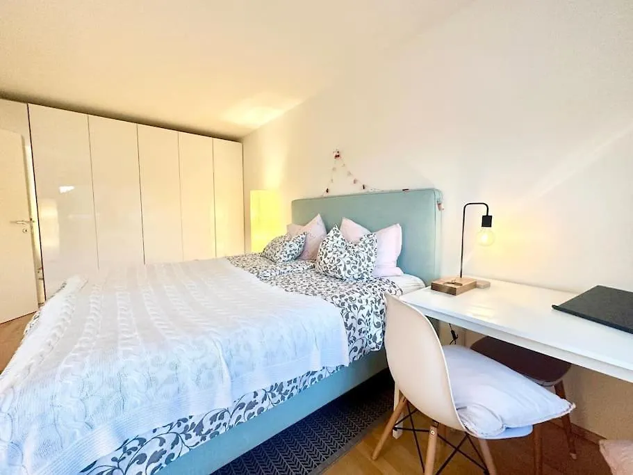 Charming Flat On Top Floor With Great View Apartment Vienna
